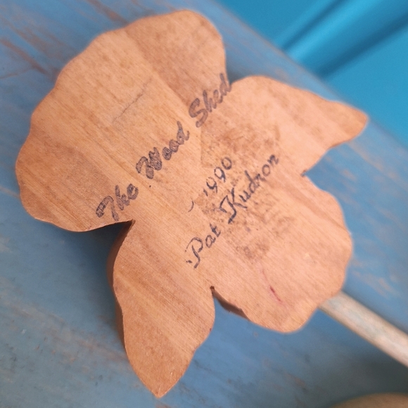 Wooden Flower Artist Made Sculpture Iris Orchid Handpainted Wood Floral Decor - Picture 6 of 17